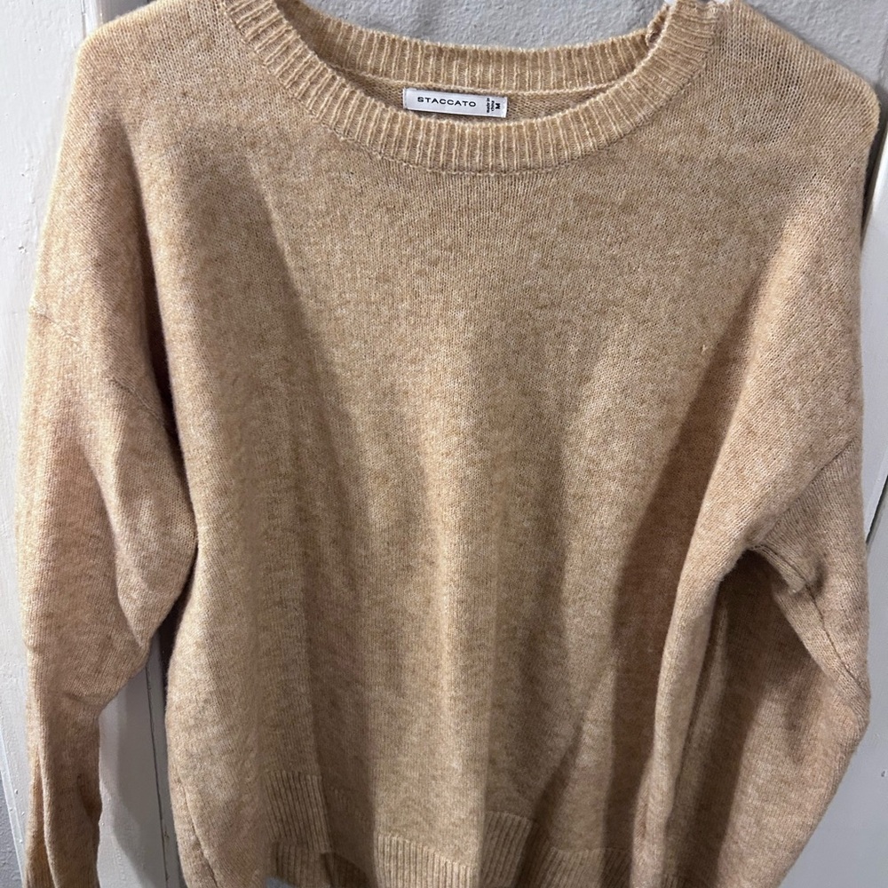 Women’s Sweater Size M
